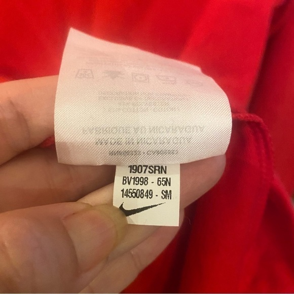 NWT-NIKE Men Red Dri-Fit Long Sleeve Athletic Top Size Small - Picture 6 of 7